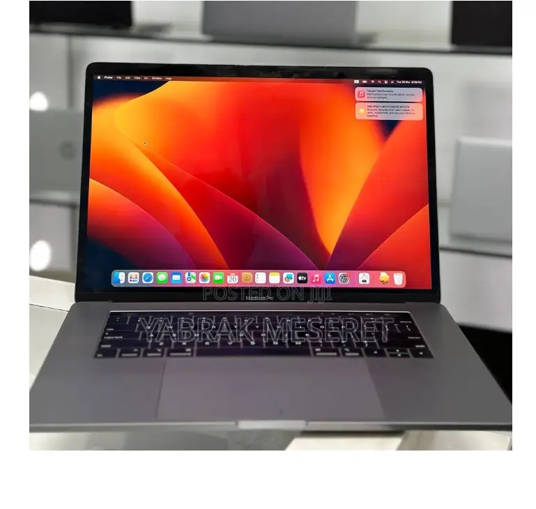 New Laptop Apple MacBook Pro 2018 16GB SSD 1T