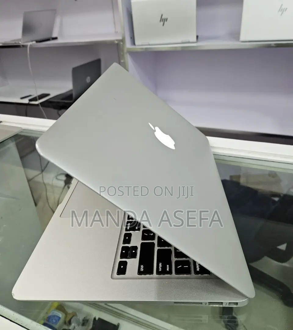 New Laptop Apple MacBook Air 2017 8GB Intel Core I5 SSD 256GB