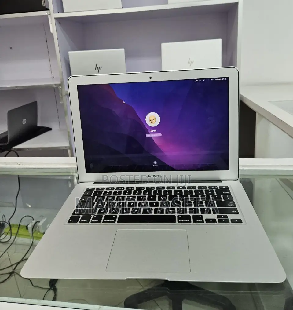 New Laptop Apple MacBook Air 2017 8GB Intel Core I5 SSD 256GB