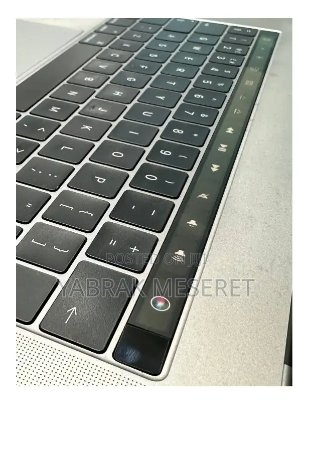 New Laptop Apple MacBook Pro 2016 16GB Intel Core I7 SSD 512GB