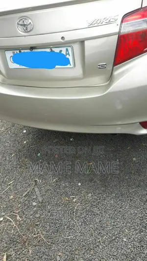 Toyota Yaris 2014 Silver