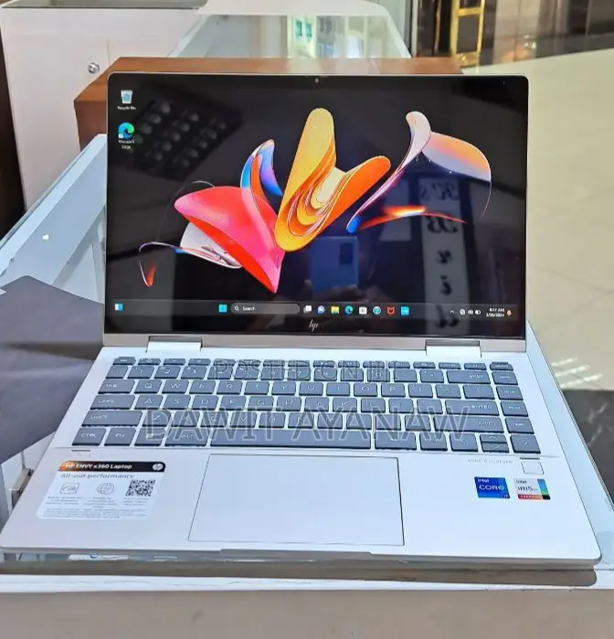 New Laptop HP Envy X360 16GB Intel Core I7 SSD 1T