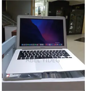 New Laptop Apple MacBook Air 2015 8GB Intel Core I5 SSD 128GB