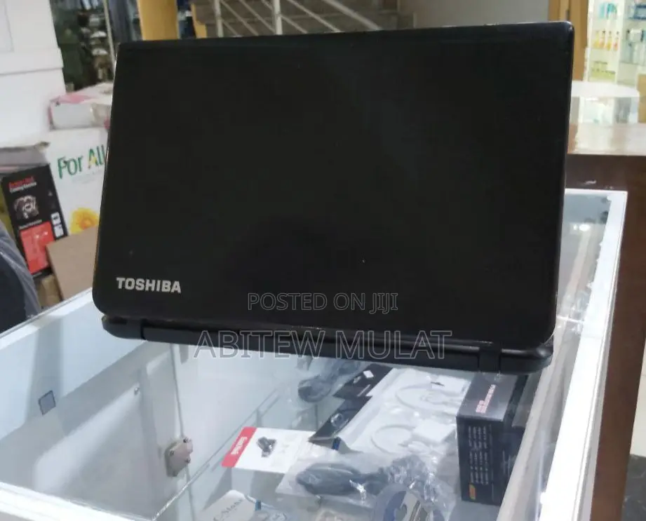 New Laptop Toshiba Satellite C55 4GB Intel Core I3 HDD 500GB