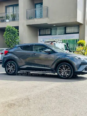 Photo - Toyota C-HR 2017 Matt Black