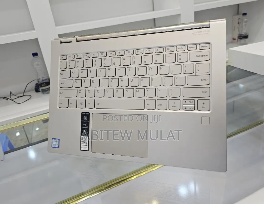 New Laptop Lenovo Yoga C740 16GB Intel Core I7 SSD 512GB