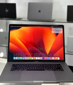 New Laptop Apple MacBook Pro 2018 16GB Intel Core I5 SSD 512GB