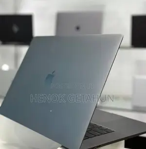 New Laptop Apple MacBook Pro 2018 16GB Intel Core I5 SSD 512GB