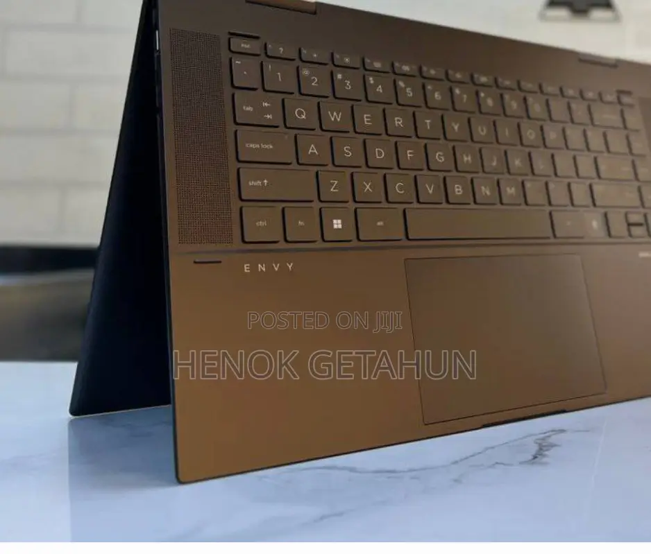 New Laptop HP Envy X360 16GB AMD Ryzen 5 SSD 512GB