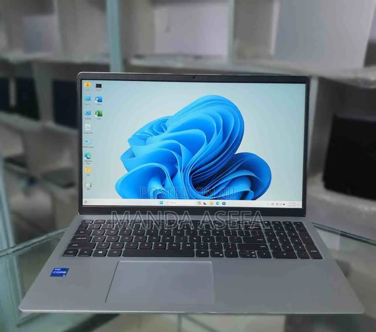 New Laptop Dell 16GB Intel Core I5 SSD 512GB
