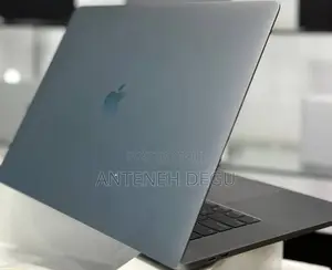 Photo - New Laptop Apple MacBook 2018 16GB Intel Core I7 SSD 512GB