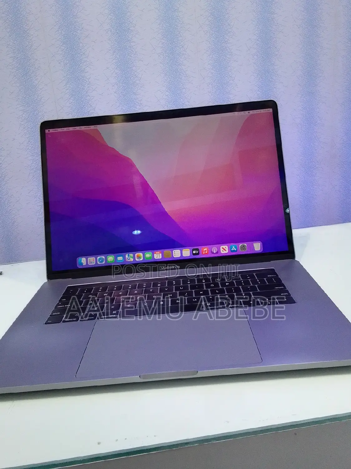 New Laptop Apple MacBook Pro 2019 16GB Intel Core I9 SSD 1T