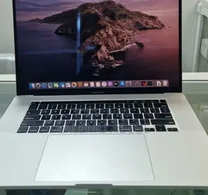 New Laptop Apple MacBook Pro 2018 16GB Intel Core I7 SSD 512GB