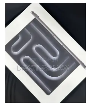 New Apple MacBook Pro 2023 M3 14-Inch 18GB Apple M3 Pro SSD 512GB