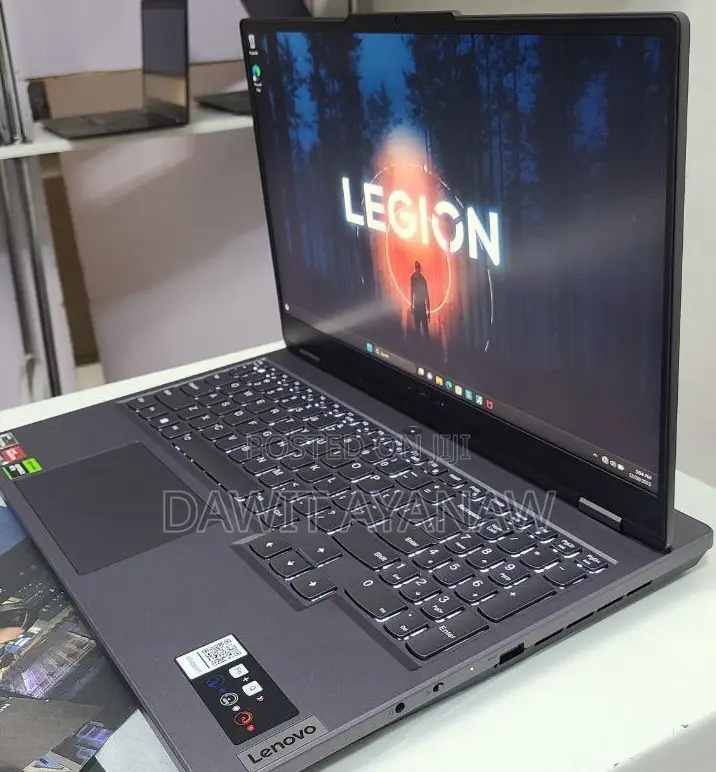 New Laptop Lenovo Legion 5 16GB AMD Ryzen 7 SSD 512GB