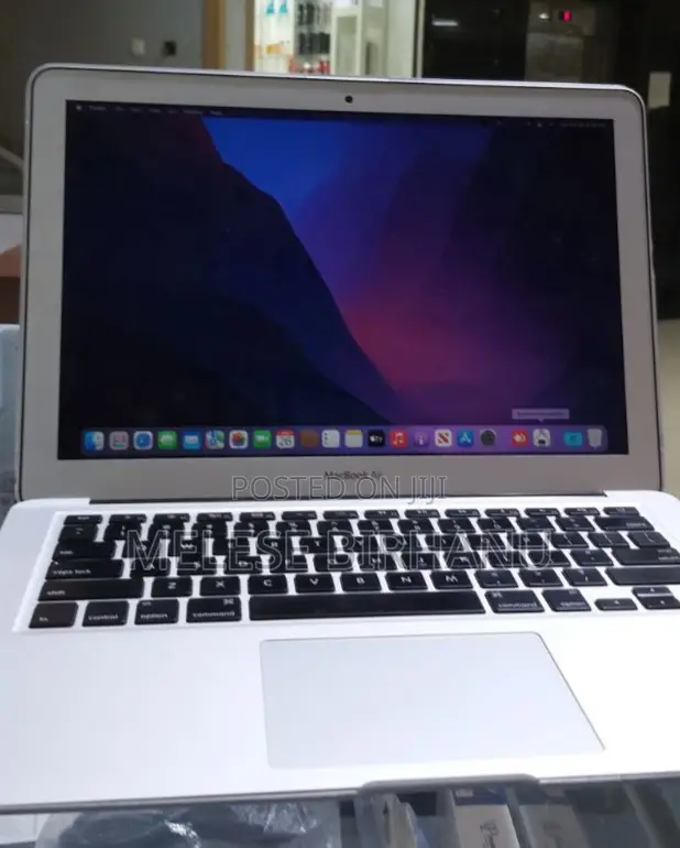 New Laptop Apple MacBook Air 2015 4GB Intel Core i5 SSD 128GB