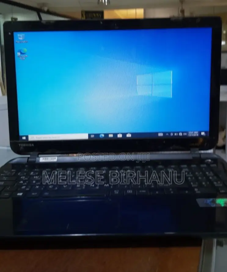 Laptop Toshiba 4GB Intel Core I3 HDD 500GB