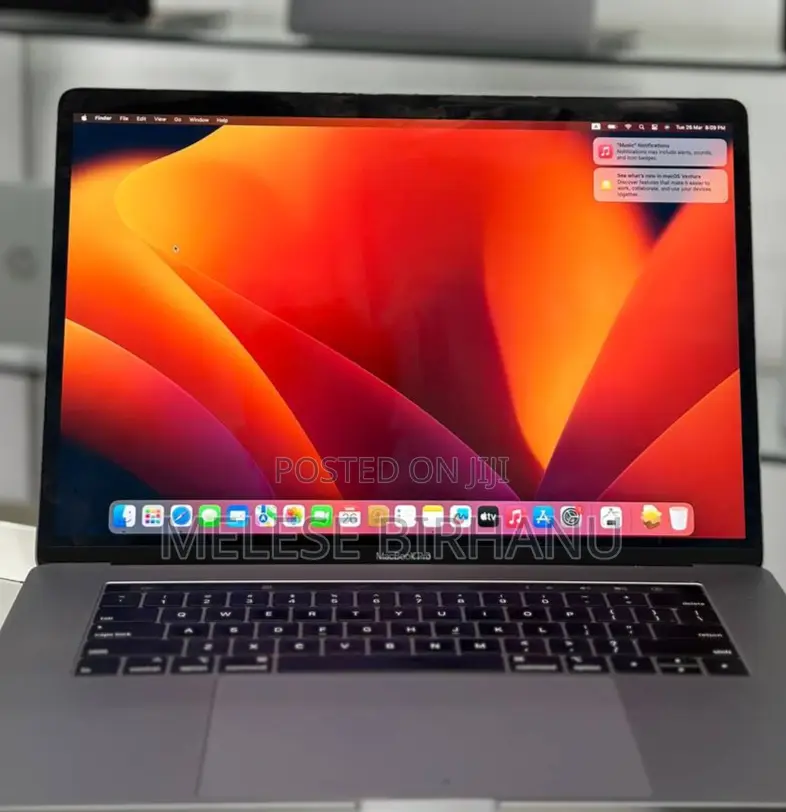New Laptop Apple MacBook Pro 2018 16GB Intel Core I7 SSD 512GB
