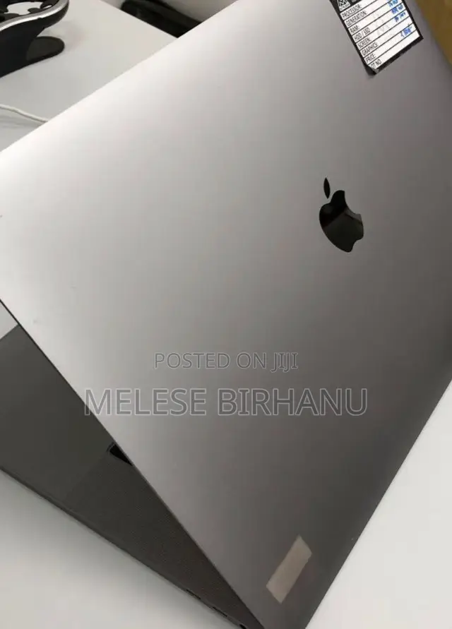New Laptop Apple MacBook Pro 2019 16GB Intel Core i9 SSD 1T