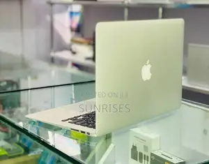 New Laptop Apple MacBook Air 2017 8GB Intel Core I5 SSD 256GB