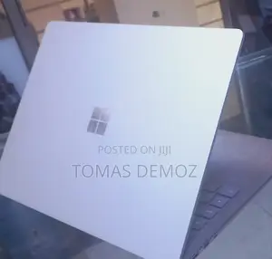 Photo - New Laptop Microsoft Surface Pro 16GB Intel Core I7 SSD 512GB