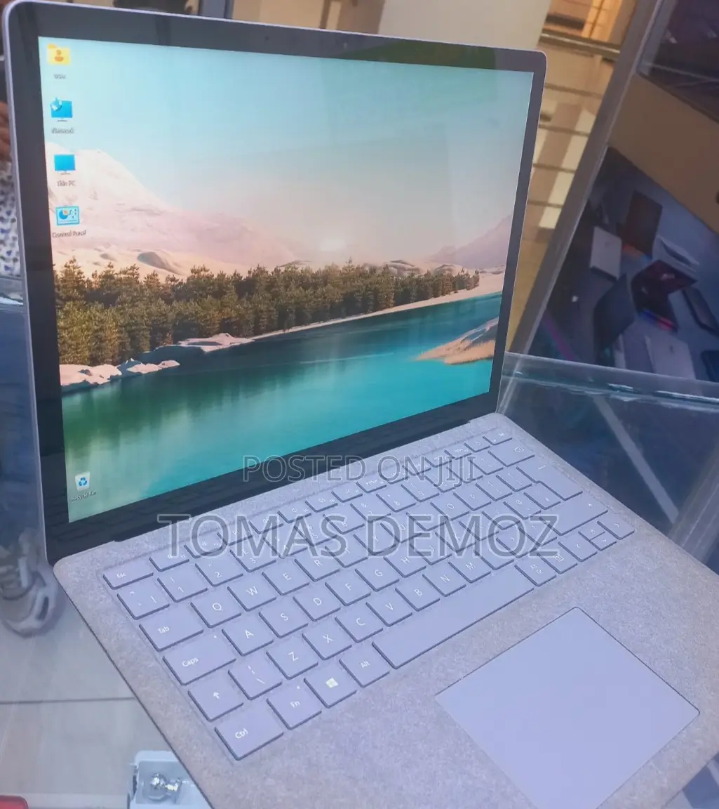 New Laptop Microsoft Surface Pro 16GB Intel Core I7 SSD 512GB