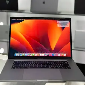 New Laptop Apple MacBook Pro 2018 16GB Intel Core I7 SSD 512GB
