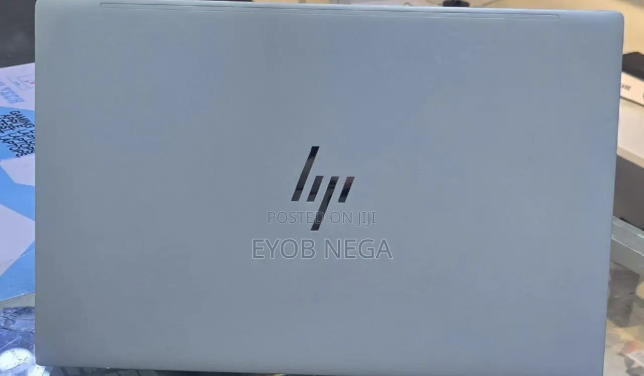 New Laptop HP Envy X2 16GB Intel Core i5 SSD 512GB