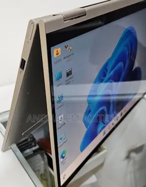 New Laptop Lenovo Yoga C740 8GB Intel Core I5 SSD 512GB