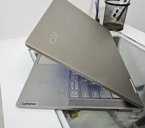 New Laptop Lenovo Yoga C740 8GB Intel Core I5 SSD 512GB