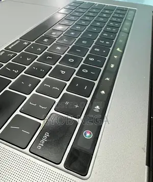 New Laptop Apple MacBook Pro 2016 16GB Intel Core i7 SSD 512GB