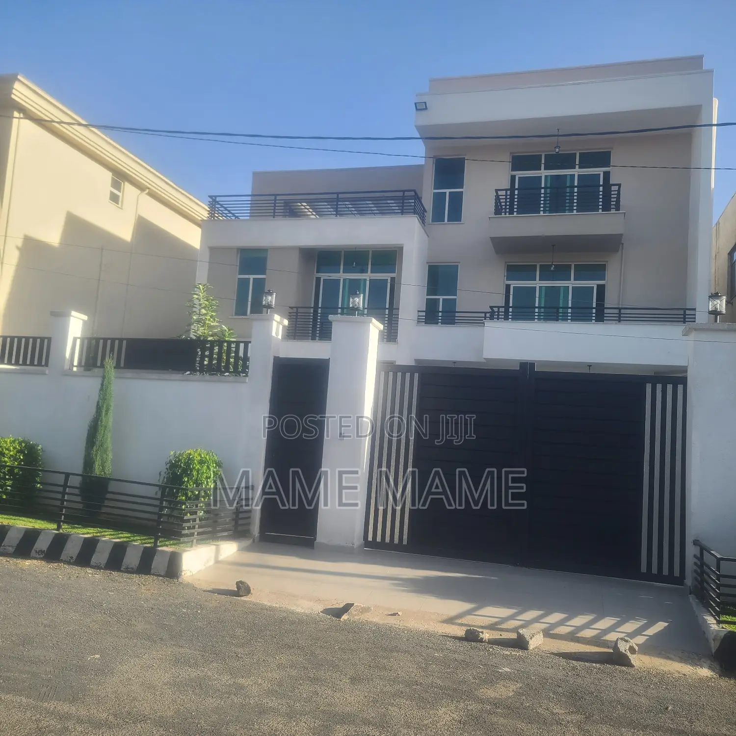 10bdrm House in Addis Abeba, Bole for sale