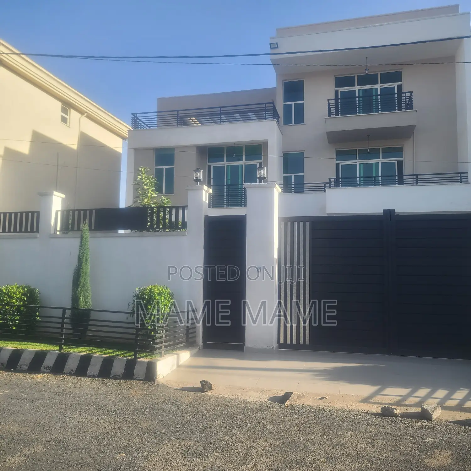 10bdrm House in Addis Abeba, Bole for sale