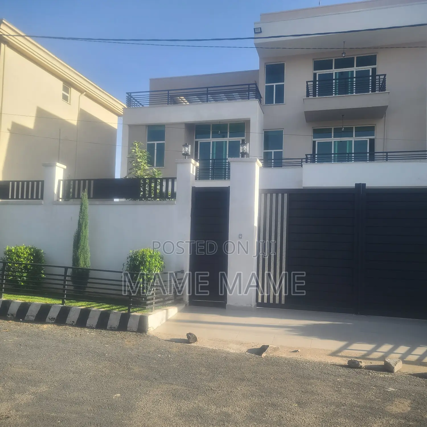 10bdrm House in Addis Abeba, Bole for sale