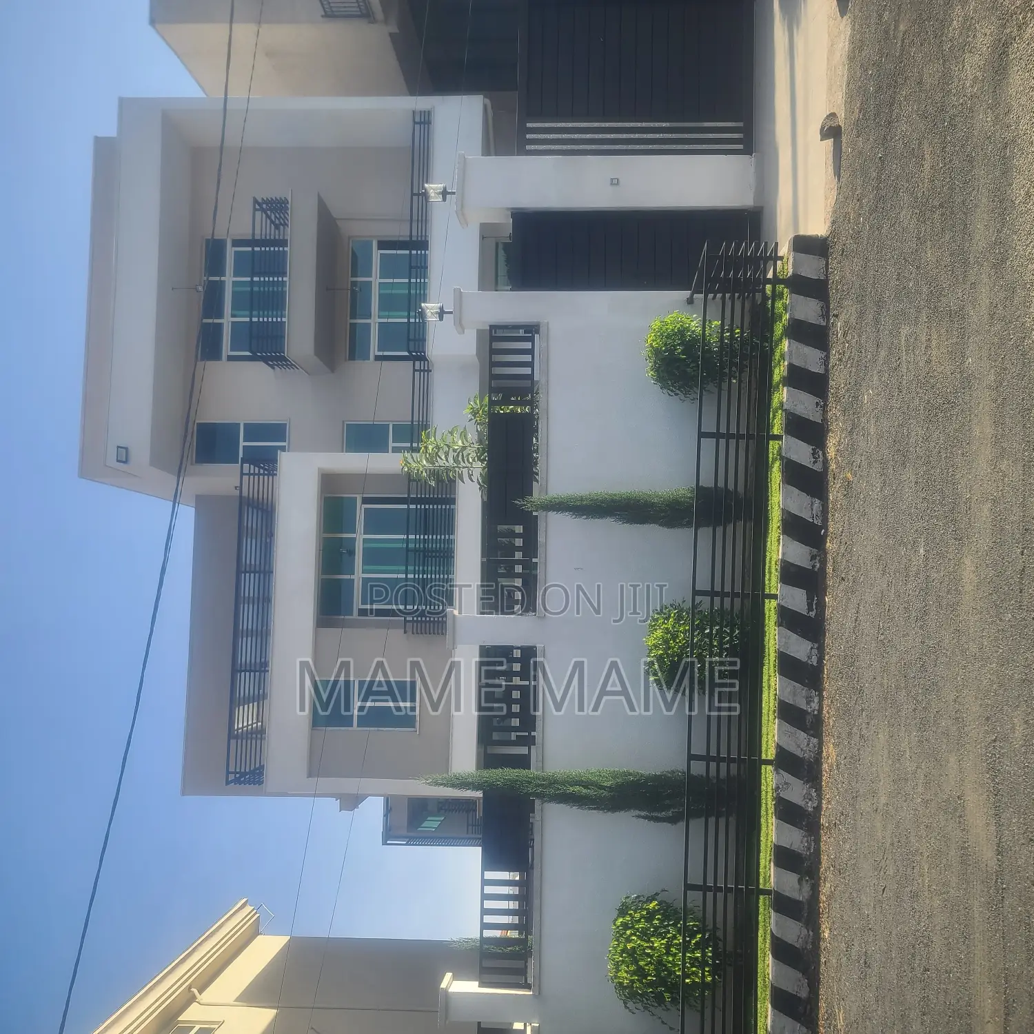 10bdrm House in Addis Abeba, Bole for sale