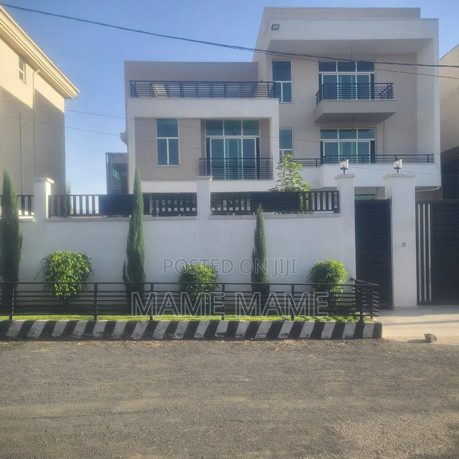 10bdrm House in Addis Abeba, Bole for sale