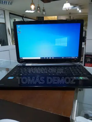 Laptop Toshiba Satellite C665 4GB Intel Core I3 HDD 500GB