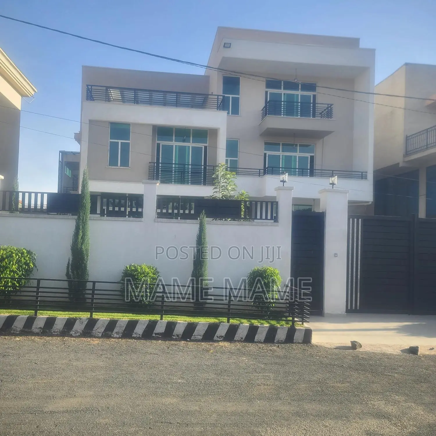 10bdrm House in Addis Abeba, Bole for sale