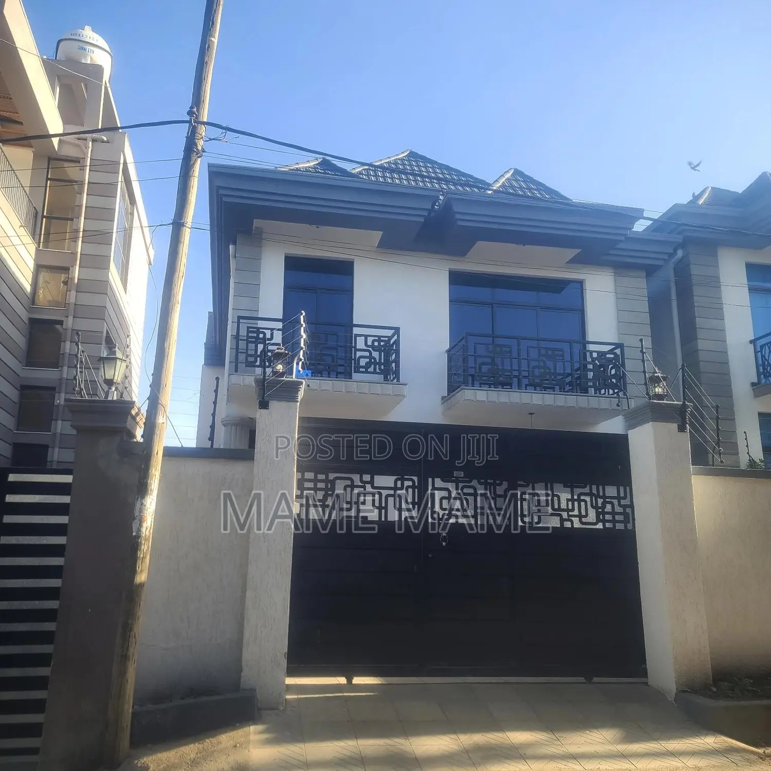 5bdrm House in Addis Abeba, Bole for sale
