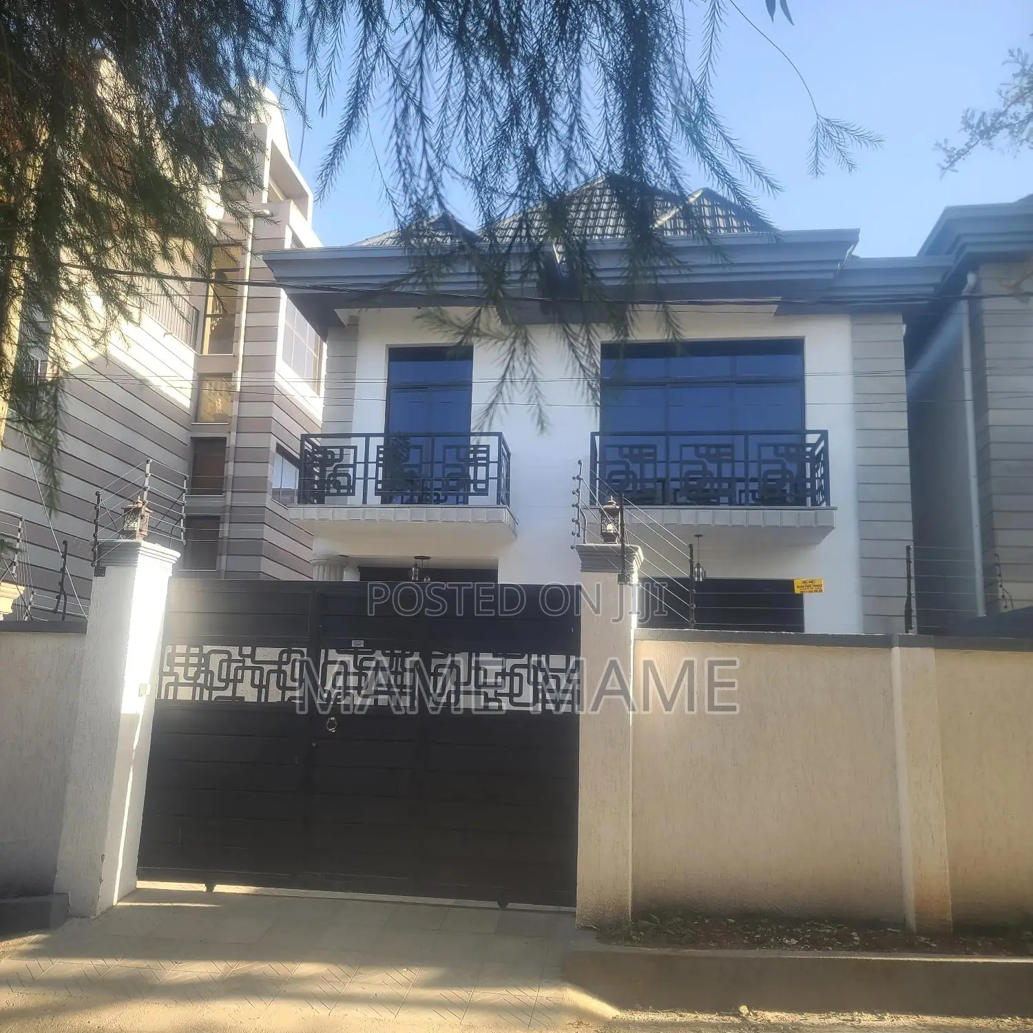 5bdrm House in Addis Abeba, Bole for sale
