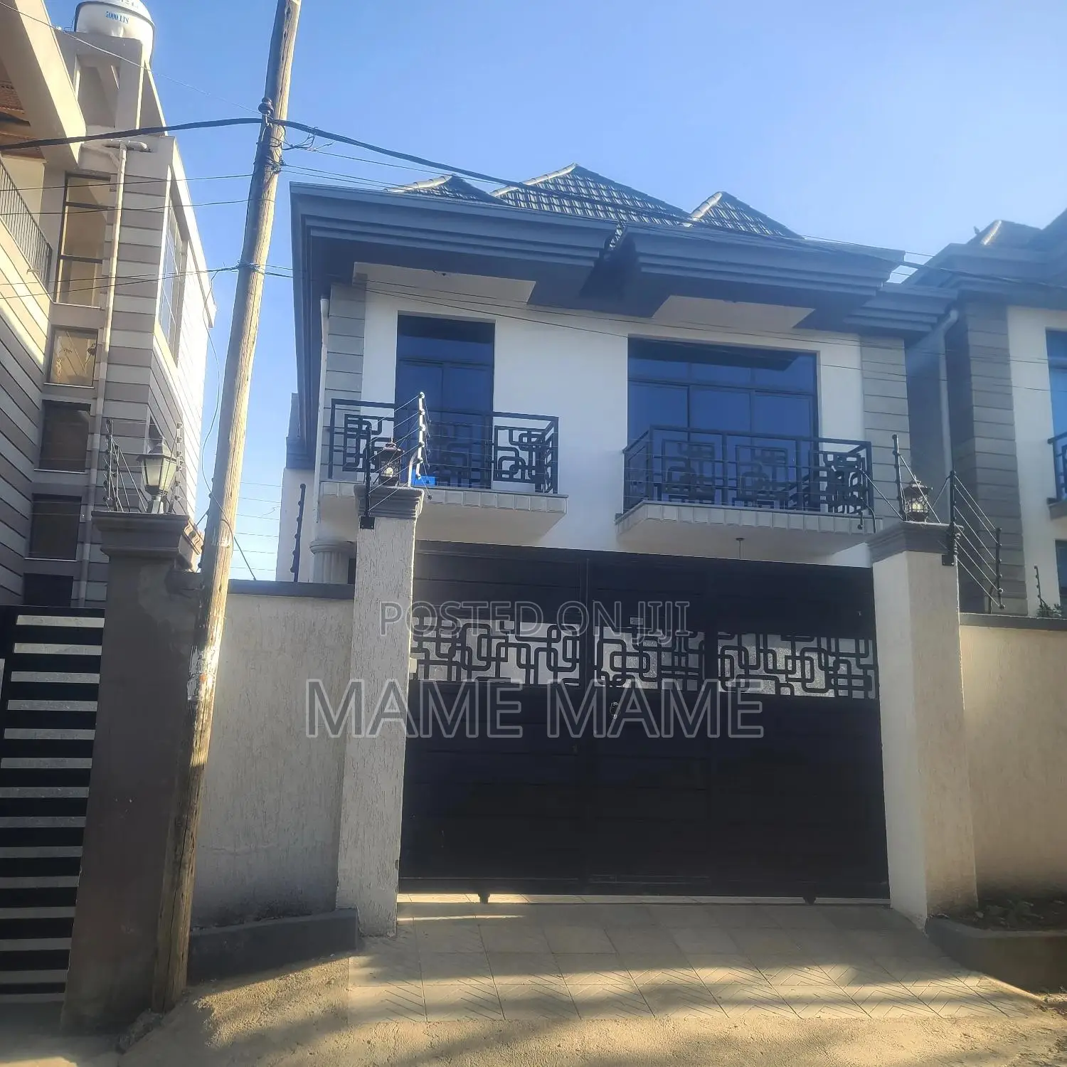 5bdrm House in Addis Abeba, Bole for sale