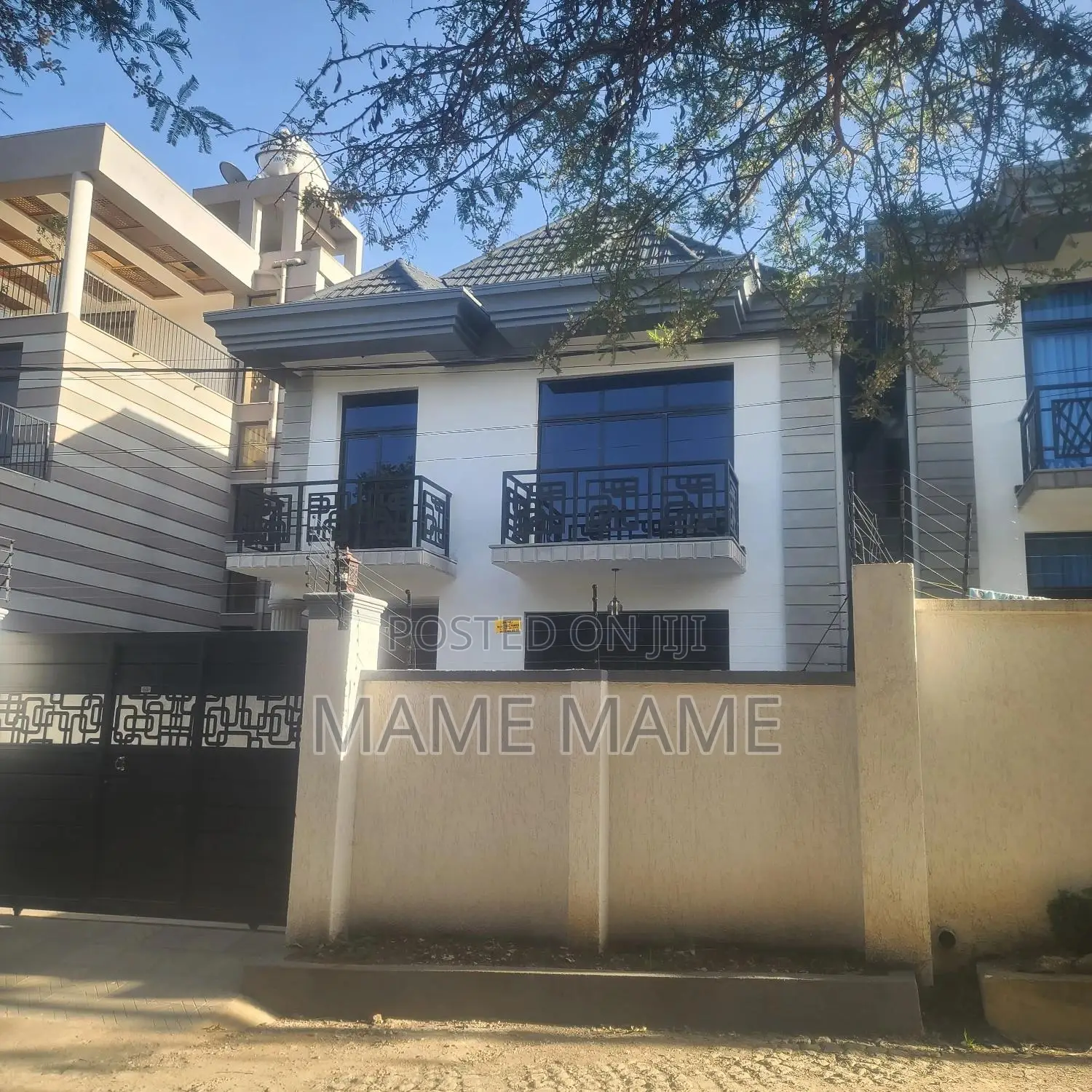 5bdrm House in Addis Abeba, Bole for sale