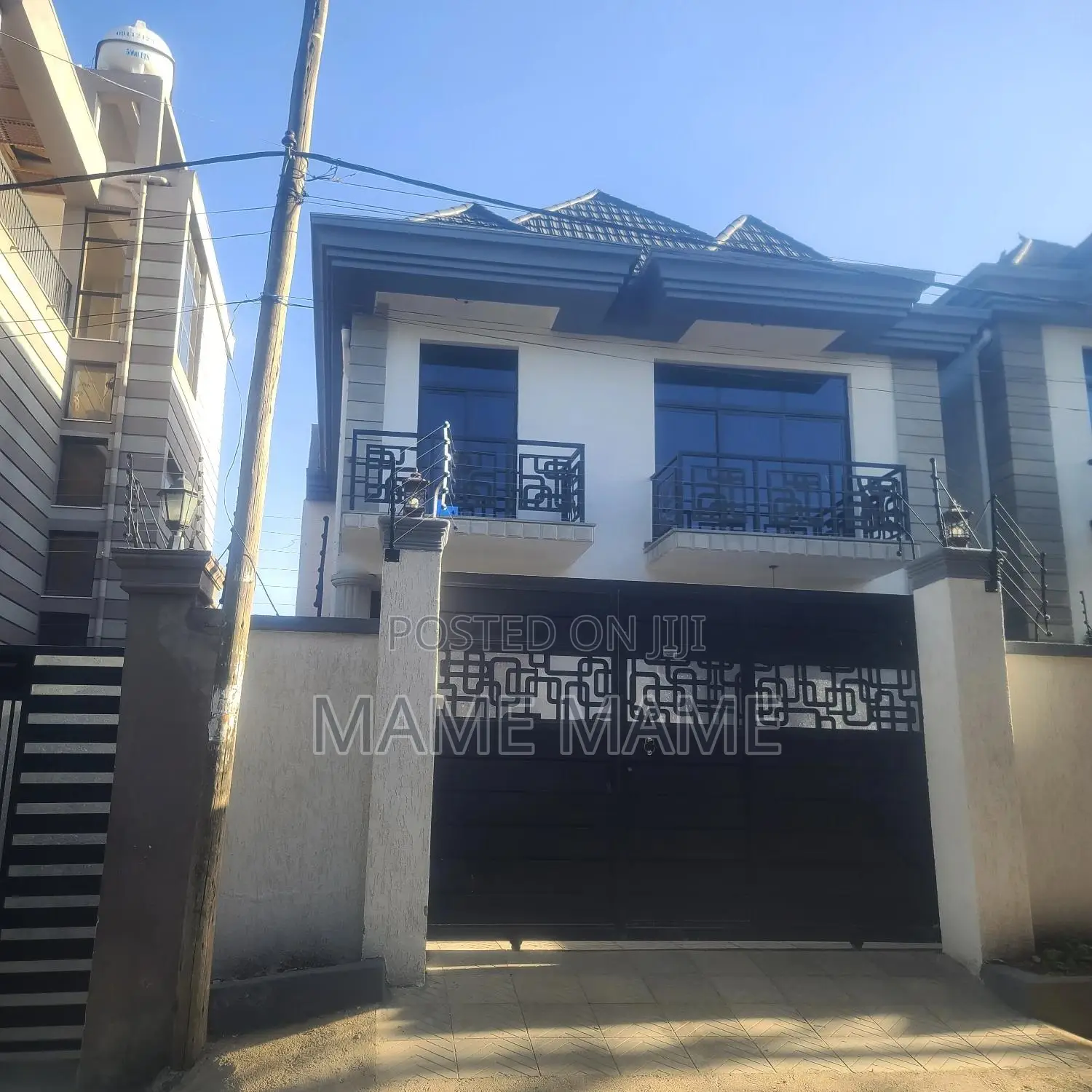 5bdrm House in Addis Abeba, Bole for sale