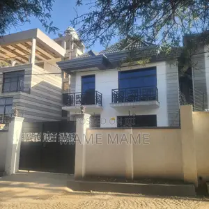 5bdrm House in Addis Abeba, Bole for sale