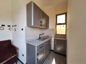6bdrm House in የሚሸጥ ቤት አያት, Bole for sale
