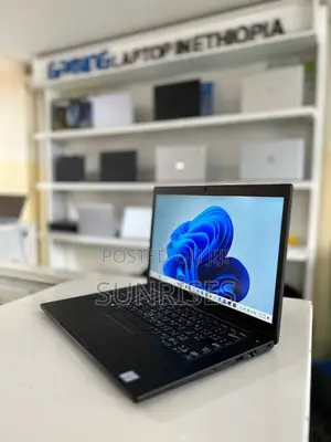 Photo - New Laptop Dell Latitude 5310 16GB Intel Core I7 SSD 512GB