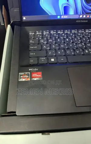 New Laptop Asus 16GB AMD Ryzen 7 SSD 1T