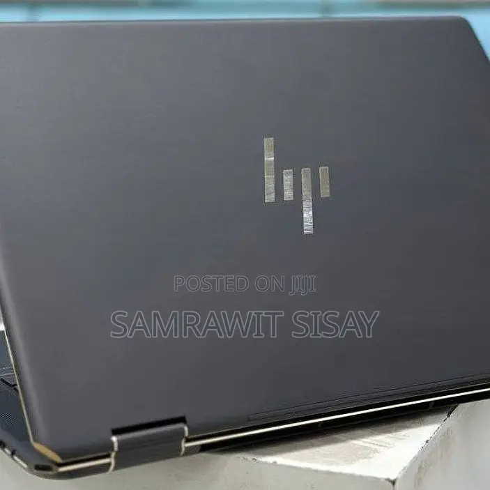 New Laptop HP Spectre X360 16GB Intel Core I7 SSD 512GB