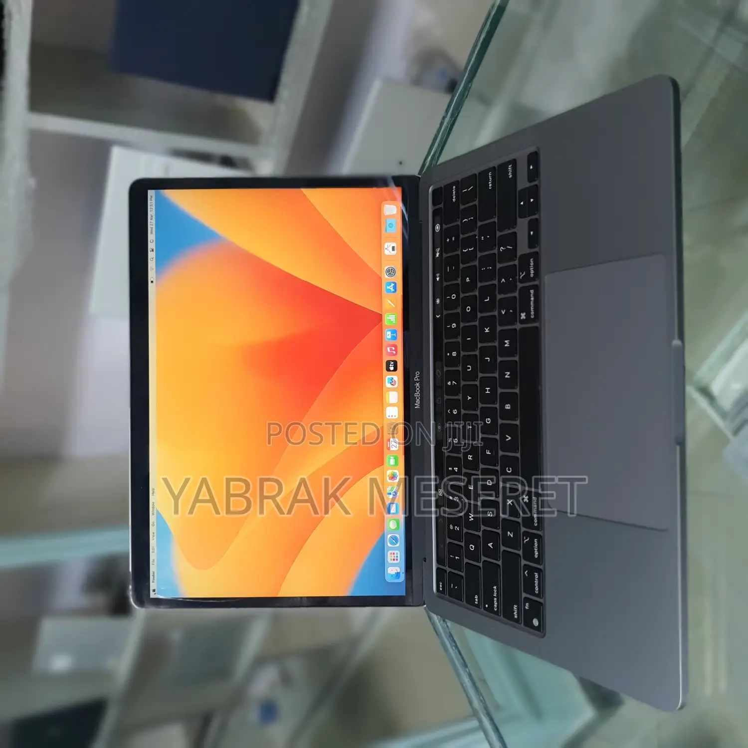 New Laptop Apple MacBook Pro M1 8GB Apple M1 Pro SSD 256GB