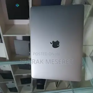 New Laptop Apple MacBook Pro M1 8GB Apple M1 Pro SSD 256GB